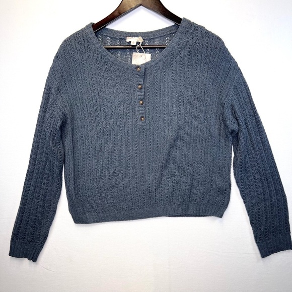 Hem & Thread pointelle knit layering sweater size Lg NWT dusty blue lightweight - Picture 1 of 8